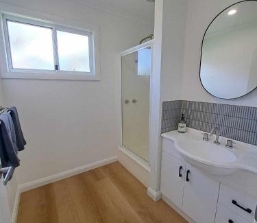 Welshpool Apartment | Prom Port Holiday Cottages - Wilsons Prom, Port Welshpool, Whale Watching