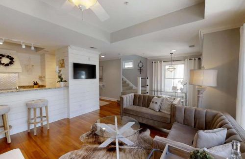 Old Town Bluffton House | Promenade Overlook