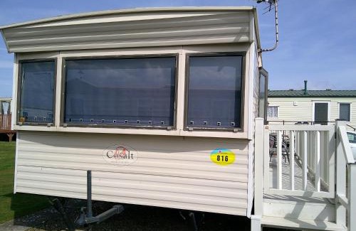 Skegness House | Promenade Resort 6 Berth Access to the beach