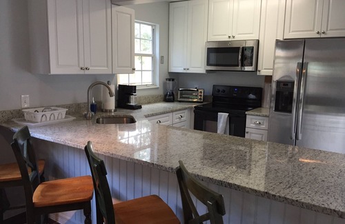 St. Augustine House | PROMO 10% MONTHLY DISCOUNT!n Location Anastasia Island home, Bring your bikes!