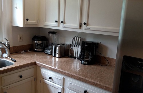 Newell House | PROMO 15% WEEKLY AND 25% MONTHLY DISCOUNT!nExquisite 4 beds, 3 baths