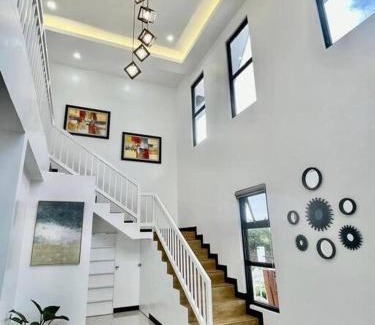 Silang House | PROMO BestFind Tagaytay!CasadeAlonzo!up to 15 pax