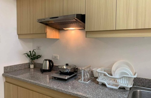 Cubao Apartment | Promo! BNew accessible 1BR condo w/city view