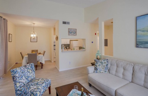 Clearwater Condo | PROMO PRICES- POOL VIEW - CLEARWATER BEACH - FREE WI-FI/PARKING