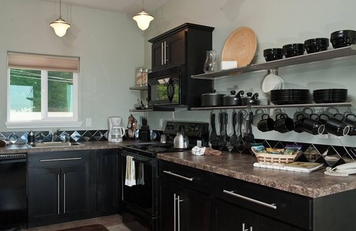 Depoe Bay Condo | Promo! Stunning Ocean Views~Top Floor Condo w/Free Wifi, HDTV and Much More