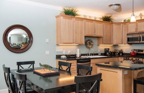 Lincoln City Condo | Promo! Top Floor Oceanfront Condo, Private Hot Tub, Pool, Wifi and Much More!
