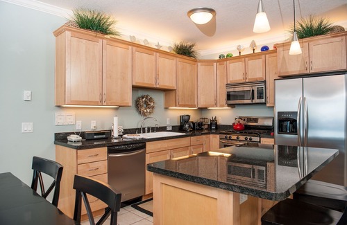 Lincoln City Condo | Promo! Top Floor Oceanfront Condo, Private Hot Tub, Pool, Wifi and Much More!