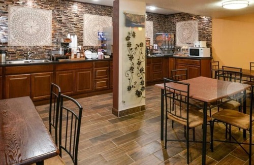 Rawlins Hotel | Pronghorn Inn