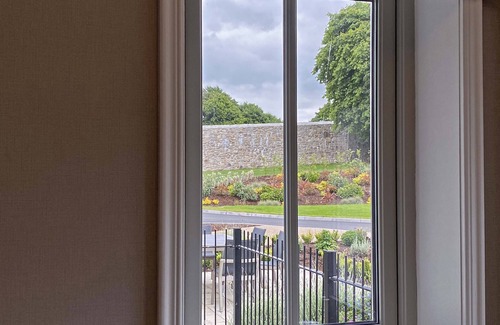 Roscoe Cottage | Property 600 - Galway - sleeps 6 guests in 3 bedrooms