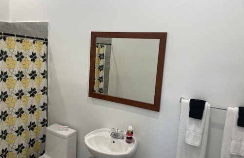 Bodden Town Apartment | Prosecco Estate Hybrid - Studio