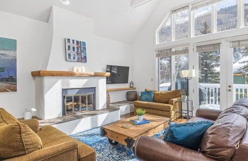 Telluride House | Prospect Ave