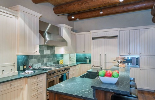 Mountain Village House | PROSPECT FALLS- Luxe Log Cabin w/Hot Tub & Game Room, Easy Ski Access