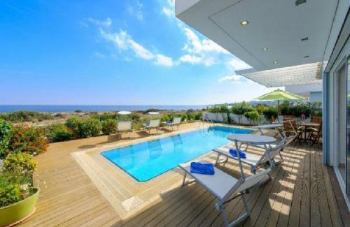 Protaras Villa | Protaras Beachfront Villa Alia