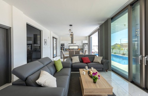 Protaras Villa | Protaras Royal Pearl Villa 7