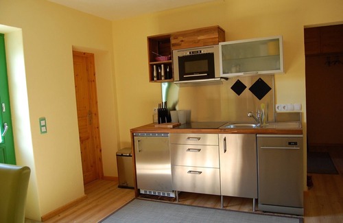 Schmatzin Apartment | Protected house with large garden for 2-3 or 4-6 guests on request