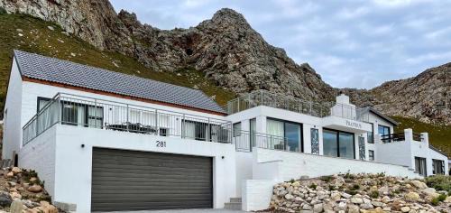 Rooiels Villa | Proteus Beach House