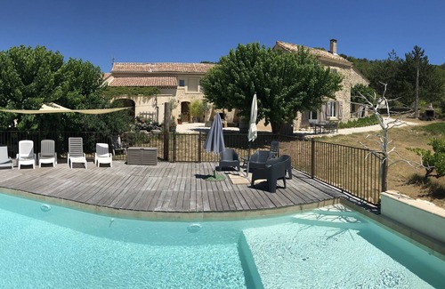 Cavillargues House | Provencal farmhouse (3 independent houses) in a vineyard
