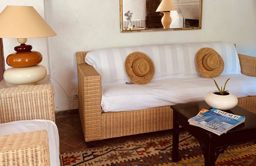 Pegomas House | Provencal farmhouse with large swimming pool and garden 20 mins from Cannes