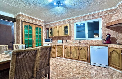 La Bouverie Villa | Provencal villa with swimming pool and Jacuzzi, 25 minutes from the sea!