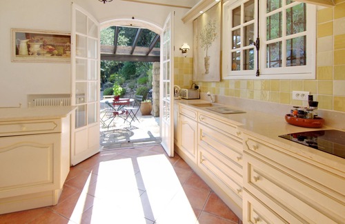 Saint-Cezaire-sur-Siagne Villa | Provencal stone villa