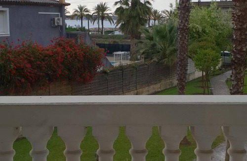 Golfe Juan Apartment | Provence modern 3 rooms seaview apartment on the beach. Air conditioned. Car park