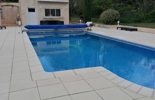 Neoules House | Provence verte La RayAnne