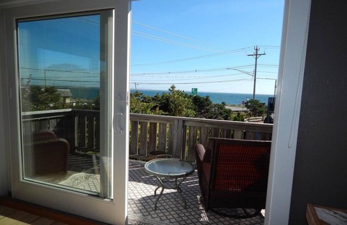 Provincetown Condo | Provincetown 2br Beach Beauty on the Bay Water View