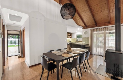 Dunsborough House | Prowse Beach House Family Fun and Ocean Adventures