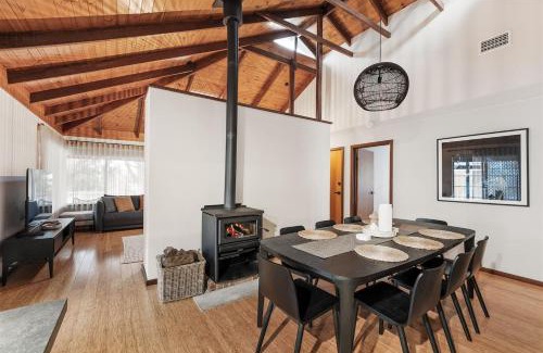 Dunsborough House | Prowse Beach House - Family Fun & Ocean Adventures