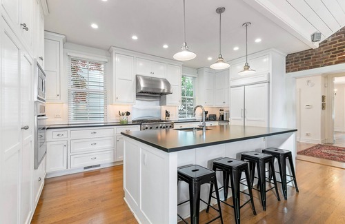 Martha Jefferson House | Pryor-Haynes House | 4 Bed, 4.5 Bath