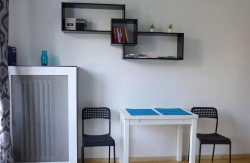 Saska Kepa Apartment | Przytulne mini studio na Saskiej Kępie