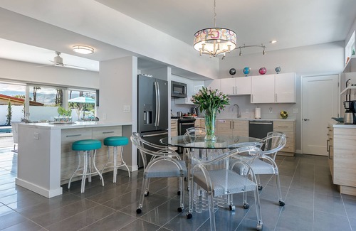 Palm Springs House | PS Global: Remodeled Mid-Century Gem in Classic Palm Springs Neighborhood