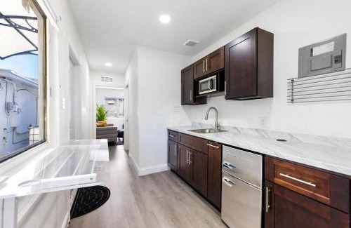 Miami Shores Apartment | PS5 Container Home Big Backyard Cornhole