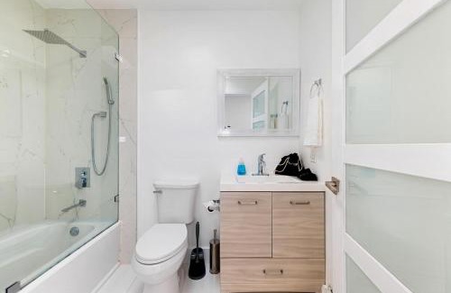 Miami Shores Apartment | PS5 Container Home Big Backyard Cornhole