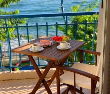 Psarou Apartment | Psarou Thalassa Studios
