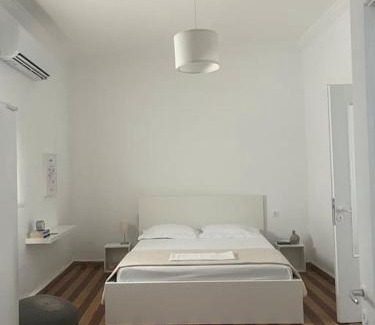 Adamas Apartment | PSH Louloudenia