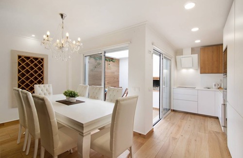 Vila Real Santo Antonio House | 103 m² House ∙ 2 bedrooms ∙ 5 guests