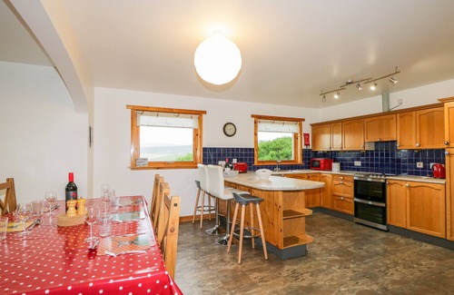 Grantown-on-Spey House | PTARMIGAN, with a garden in Carrbridge