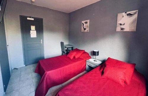 Cornebarrieu Hotel | Ptit Tanique
