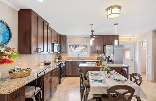 Historic Lahaina Front Street House | PU 153-4 Spacious and Quiet 3Bedroom Townhouse in Lahaina; Just Steps to Beach