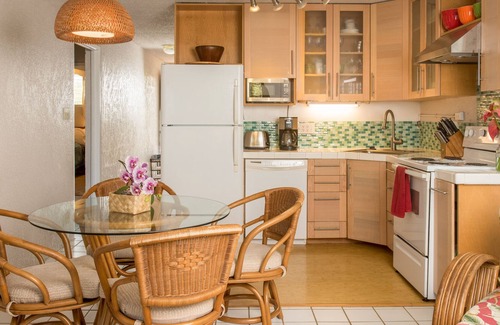 Puako Condo | Puako - Well Appointed, Family-Friendly Island-Style Corner Condo