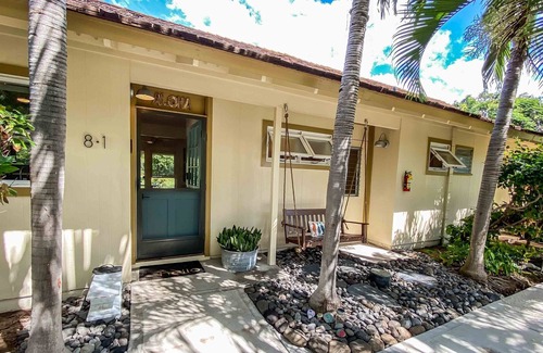 Historic Lahaina Front Street Cottage | Puamana: New, bright, clean, modern gem! Vitamix, surfboards, bikes included