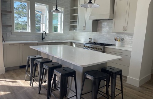 Seagrove Beach House | PUBLIC BEACH 5 min walk I Heated Pool I SUPs, Kayaks, ALL of the beach gear