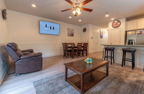 Thomas Drive House | PUBLIX SPORT-POOL-BEACH CLOSE-TOWNHOUSE