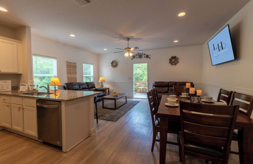 Thomas Drive House | PUBLIX SPORT-POOL-BEACH CLOSE-TOWNHOUSE