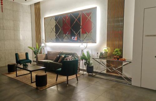 Puchong Apartment | Puchong HELLO KITTY Fully Air-Con Suite, Taman Mas Sepang, 47130 Puchong Selangor