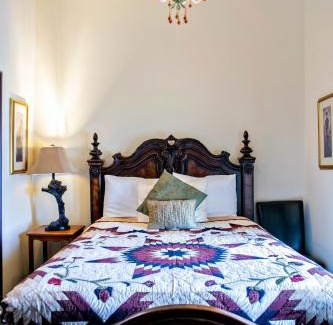 New Hamburg Hotel | Puddicombe House