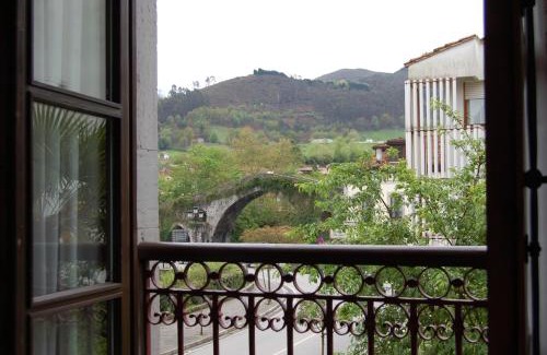 El Puente Hotel | Puente Romano
