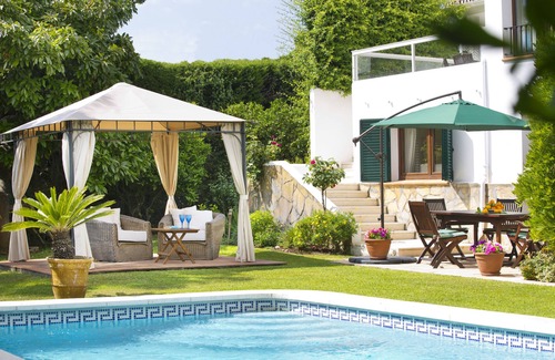 Guadalmina Apartment | Puerto Banus Private pool and garden. 200m of golf, restaurants and shops