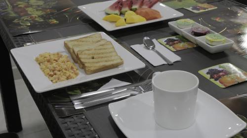 Guachaca House | Puerto Caribe Hostal